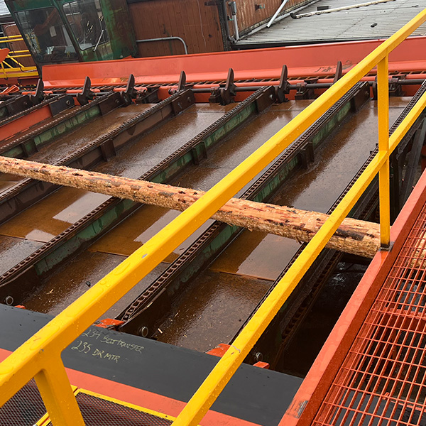 Reliable supply of Redwood lumber boards for California fencing contractors