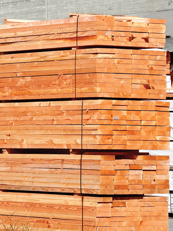 Redwood fencing boards for contractors - wholesale wood fence